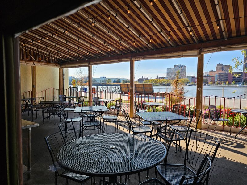 Real Seafood Company Toledo