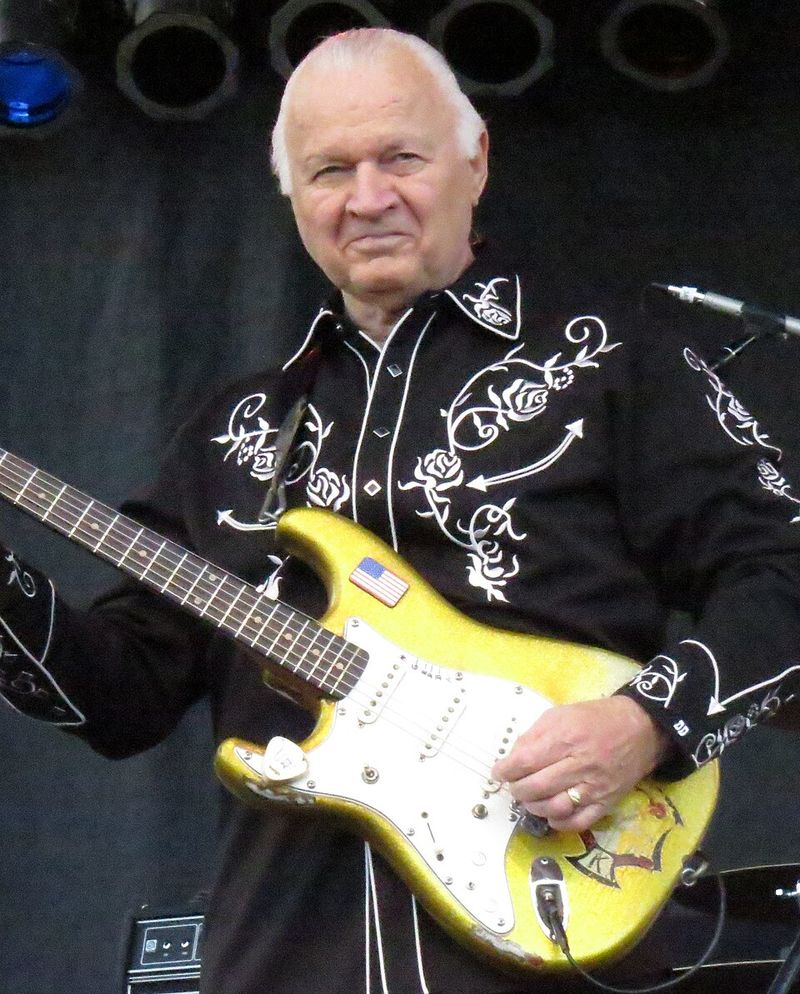 Misirlou - Dick Dale (1962)