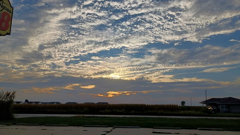 Drive the Great River Road - Bluff Views and Backroad Magic