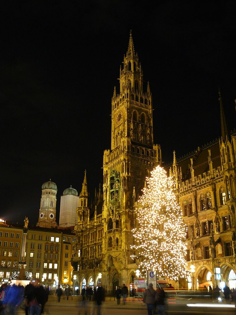 Munich, Germany — Marienplatz Tree
