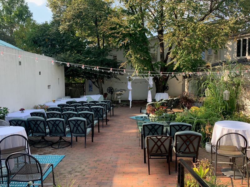 Gracie's 21st Century Cafe – Pine Forge