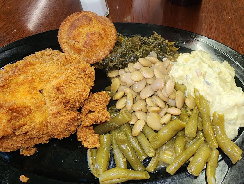 The Old Country Store (Lorman)