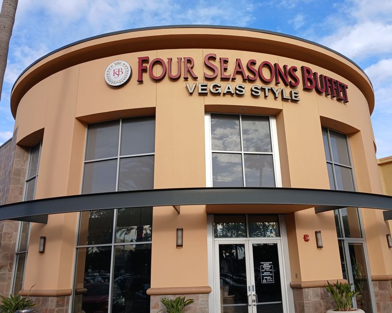 Four Seasons Buffet - Cerritos