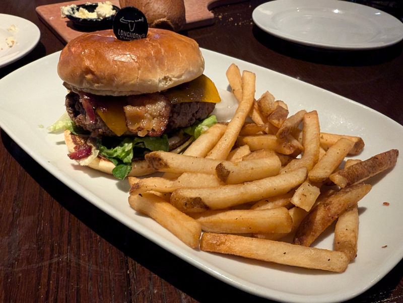 LongHorn Steakhouse – LH Burger / Half-Pound Steakhouse Cheeseburger