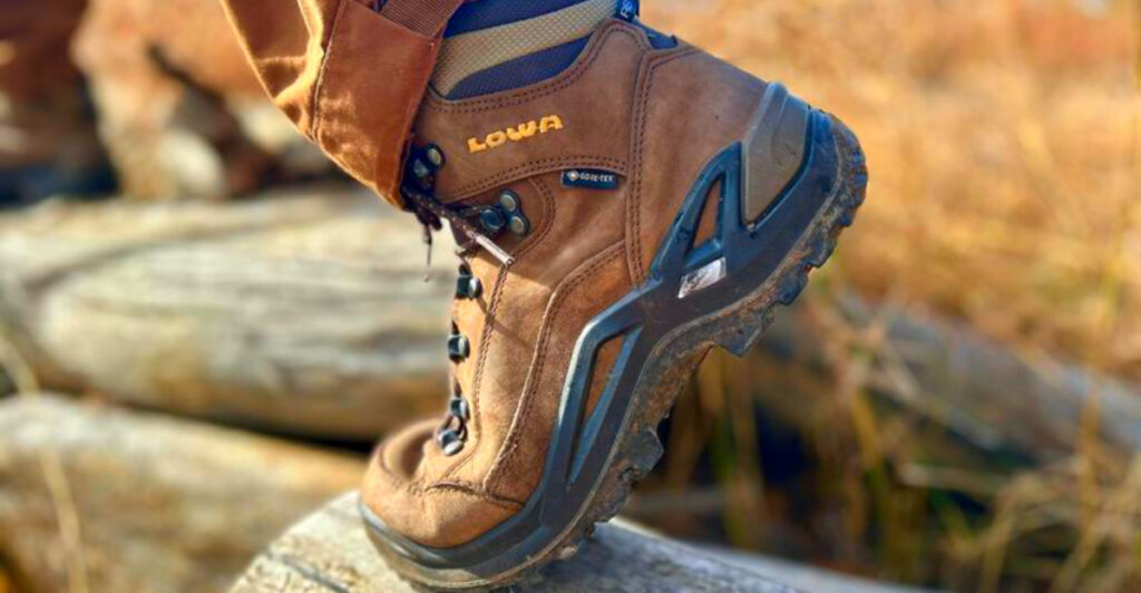 The 10 Best Men’s Hiking Boots for Bunions in 2025