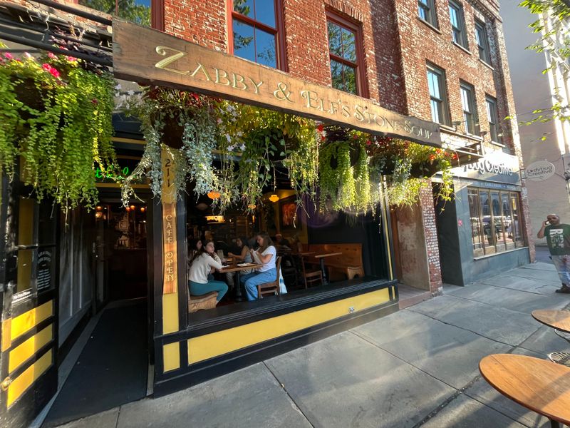 Zabby & Elf’s Weekend Pancake Brunch — Burlington, VT