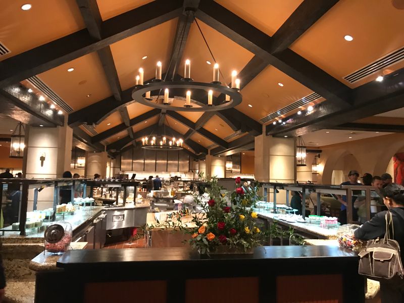 L’Auberge Le Beaucoup Buffet — Lake Charles, LA