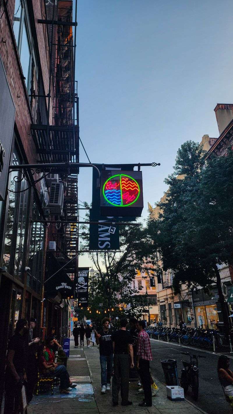 Las Lap – Michael B. Jordan (Lower East Side)