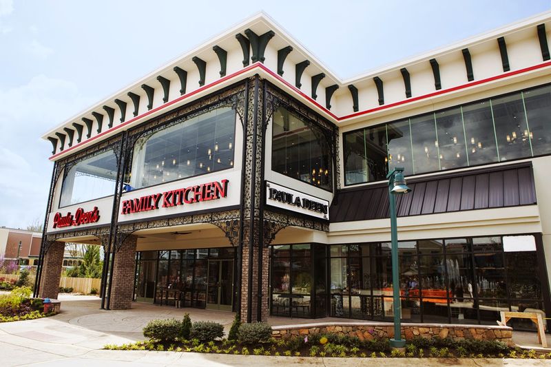 Paula Deen’s Family Kitchen – Pigeon Forge