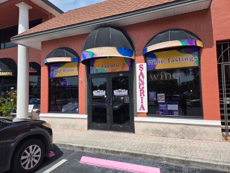 Wine At The Docks – Dunedin, FL