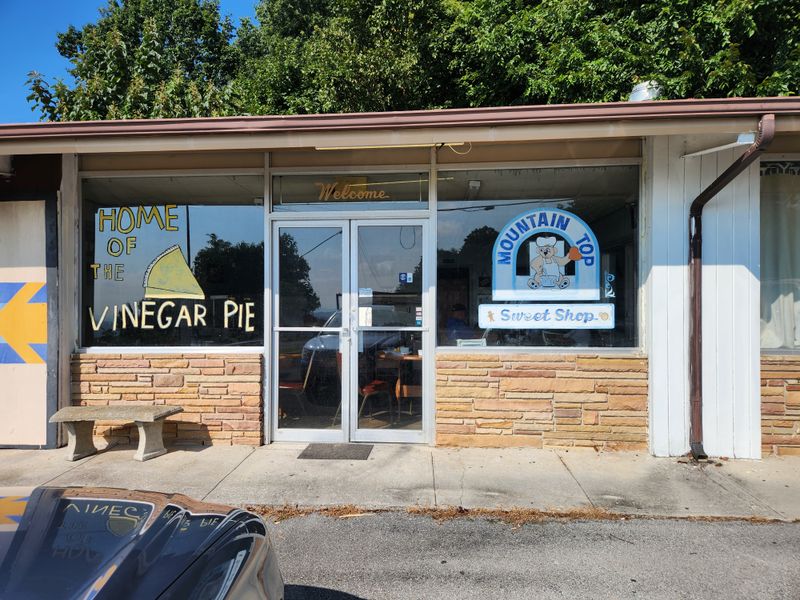 Clinch Mountain Bakery & Restaurant