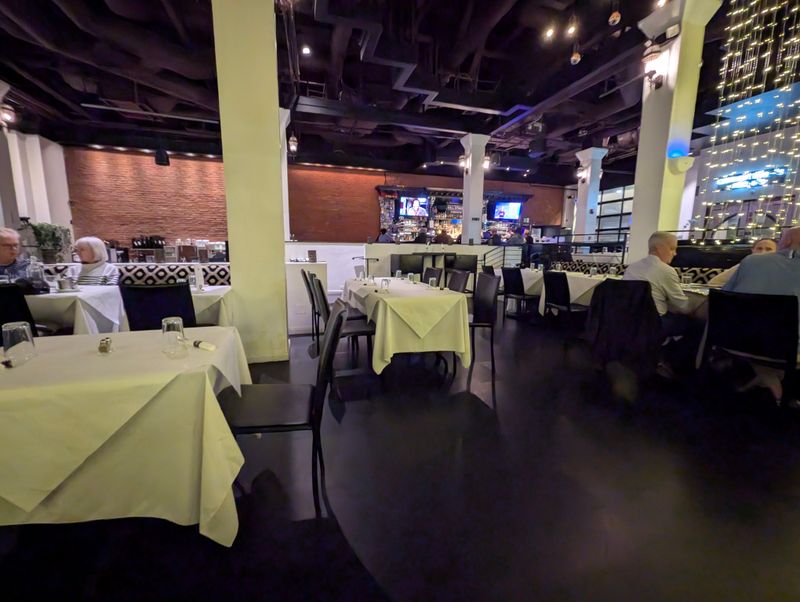 Hill Street Bar & Restaurant