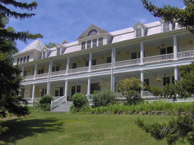 Balsam Mountain Inn
