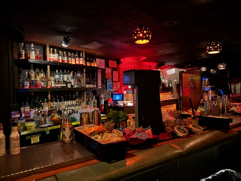 Tonga Hut – North Hollywood