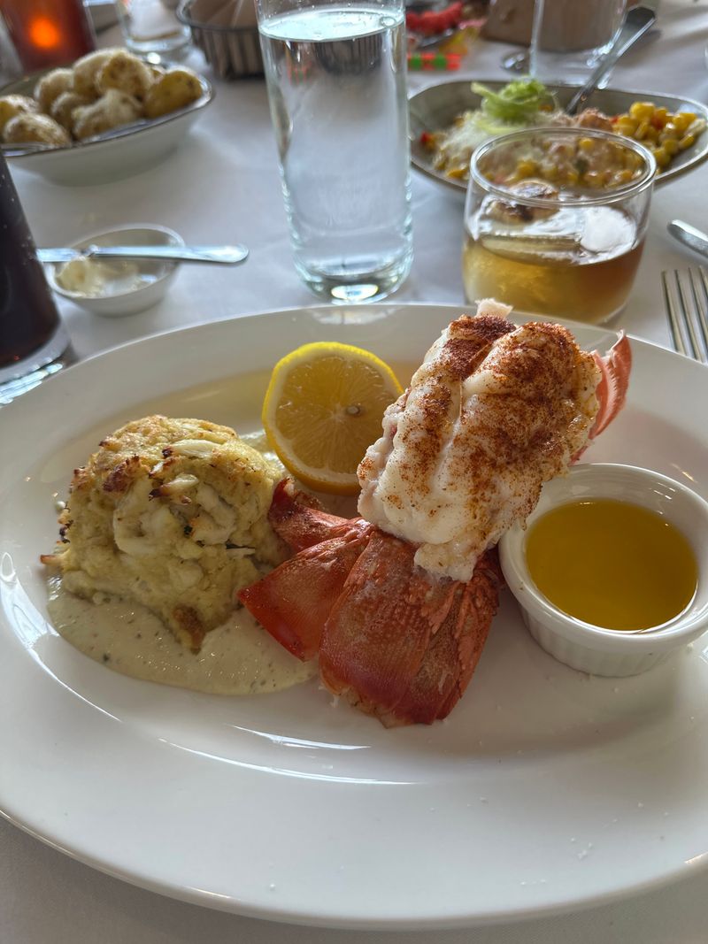 Lobster Lovers, Rejoice