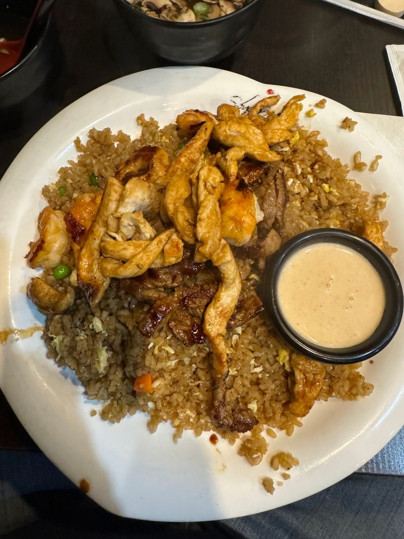 Sapporo’s Fried Rice and Noodle Favorites