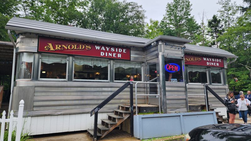 Arnold’s Wayside Diner - Lincoln