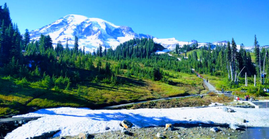 The Tallest Mountain in the Pacific Northwest Hides Glaciers, Wildflowers, and Secret Waterfalls