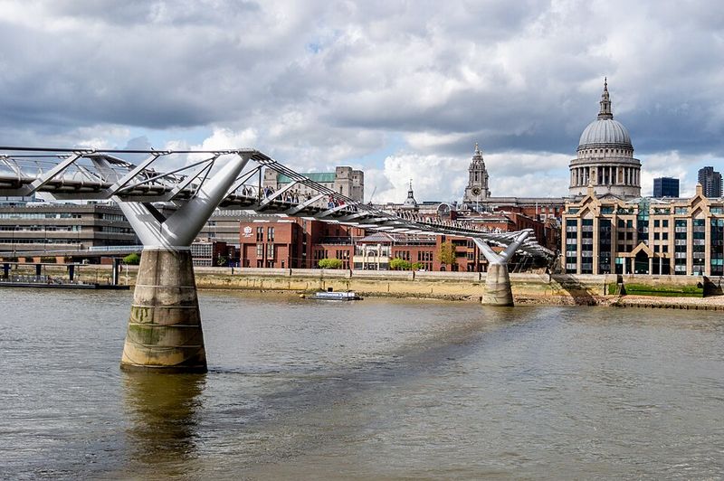 London's Millennium Bridge Opened Then Immediately Wobbled
