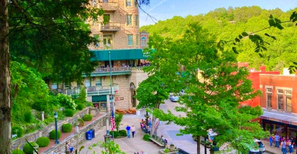 These 13 North American Small Towns Feel Comfortingly Like Home