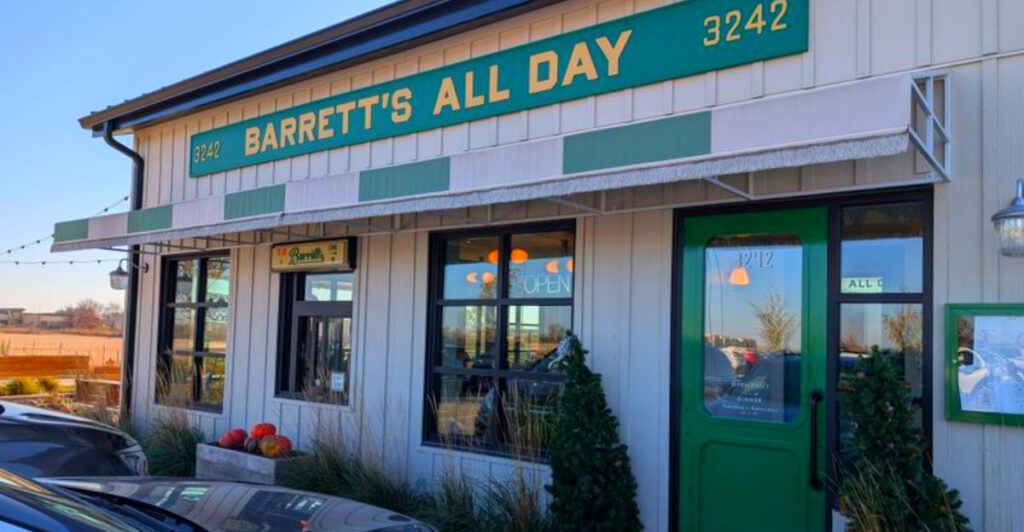 These Iowa Cafés Are Where Locals Go for Warm Christmas Scones