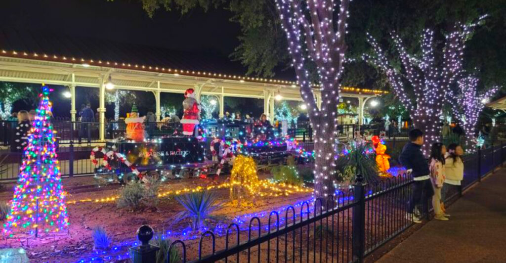This Desert Town Transforms Into a Magical Christmas Escape Each Year