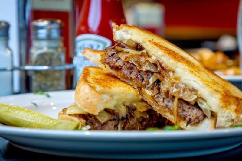 Chowder and Half Sandwich Combo