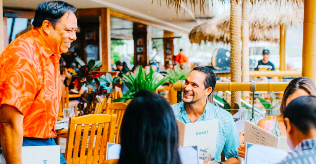 This Honolulu Seafood Spot Serves Fresh Catch With Stunning Beach Views