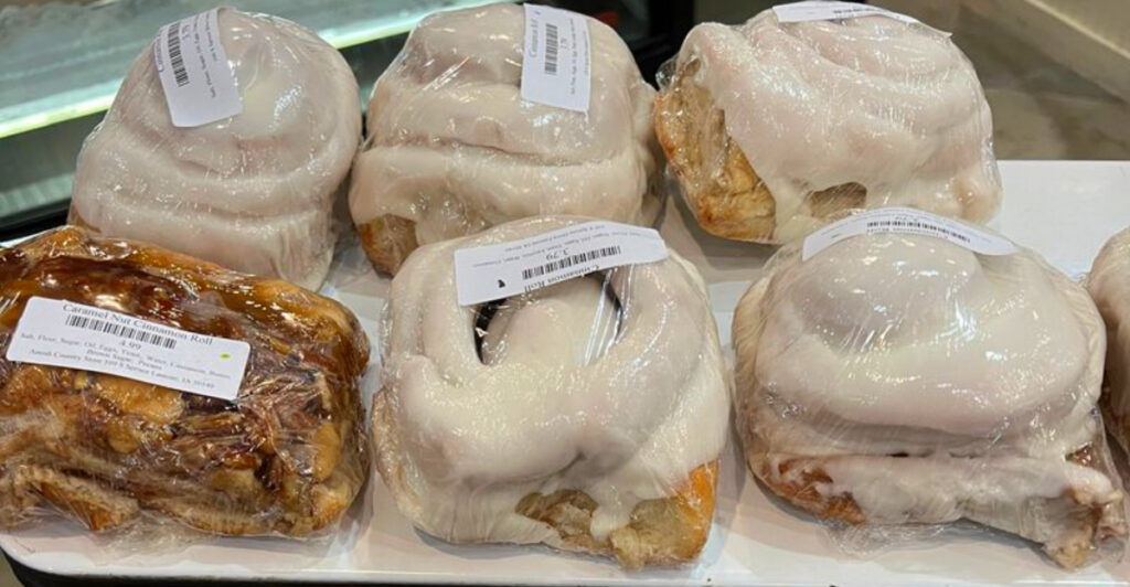 This Iowa Spot Turns Cinnamon Rolls Into a Morning Masterpiece
