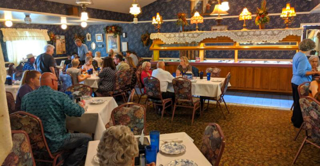 This Locust Grove, Oklahoma Restaurant Is Known for Its Comfort-Food Mac and Cheese