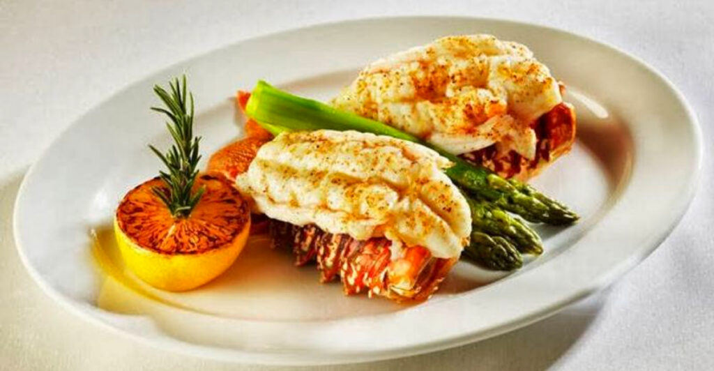 This Quiet Florida Dining Spot Is Winning Hearts With Its Top-Tier Seafood & Steaks