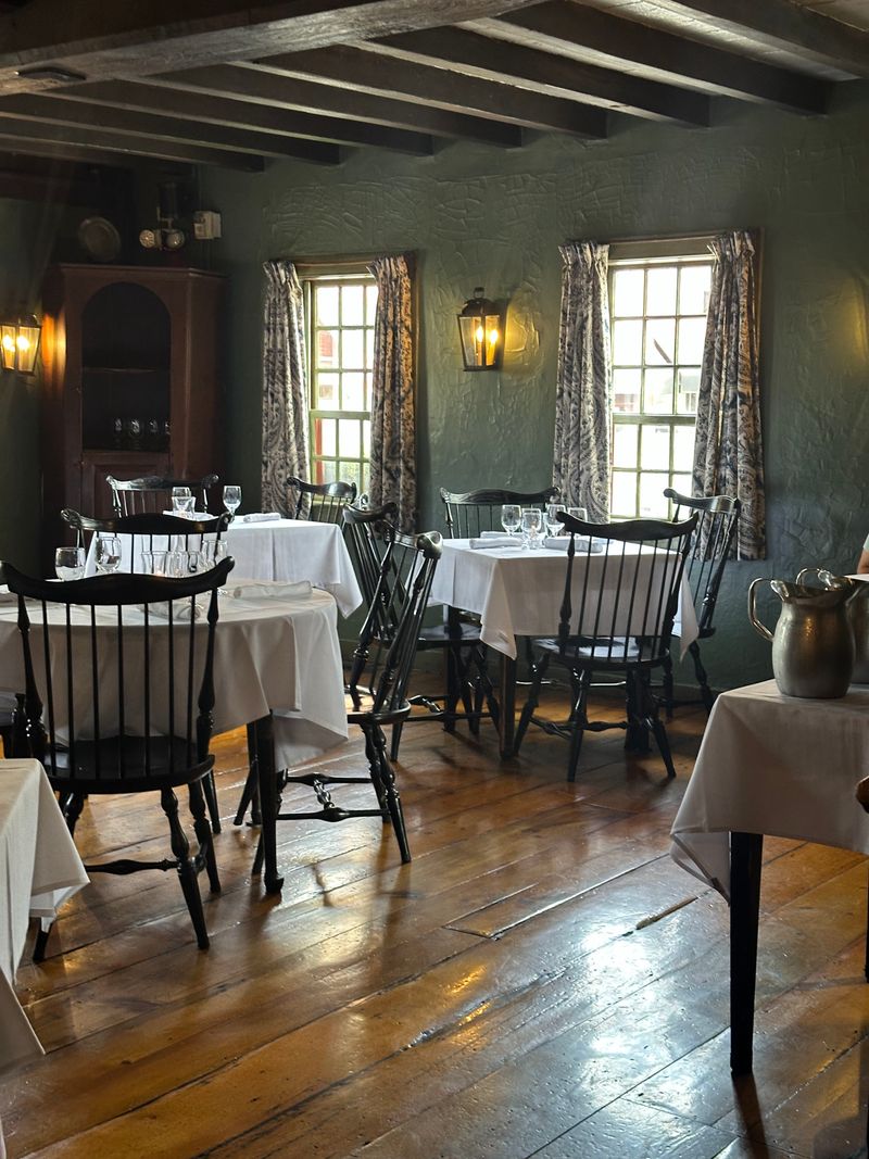 Colonial Hearth Atmosphere