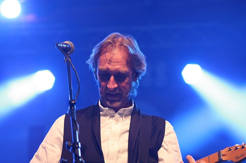 “The Living Years” – Mike + The Mechanics (1988)