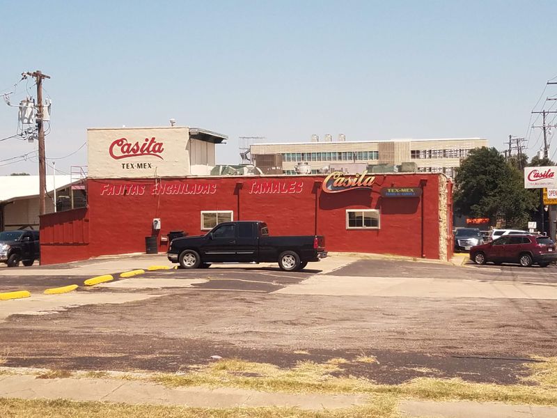 La Casita Mexican Grill (S. 8th St; multiple locations)