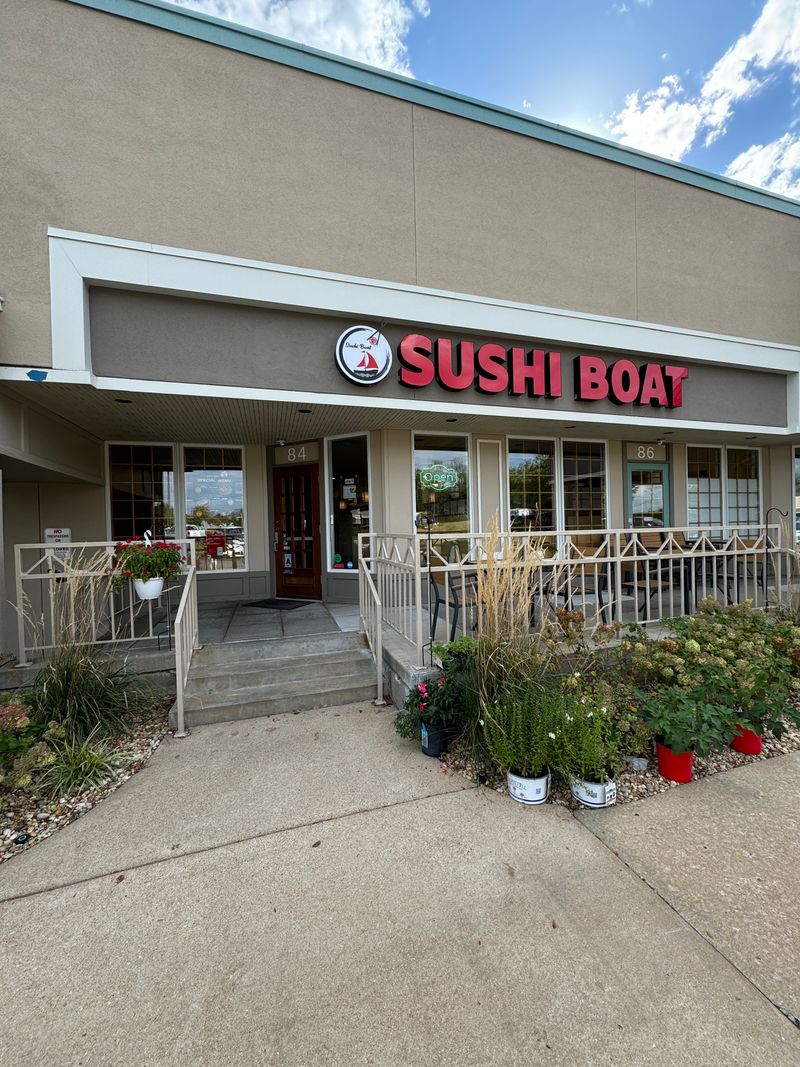Sushi Boat – St. Charles