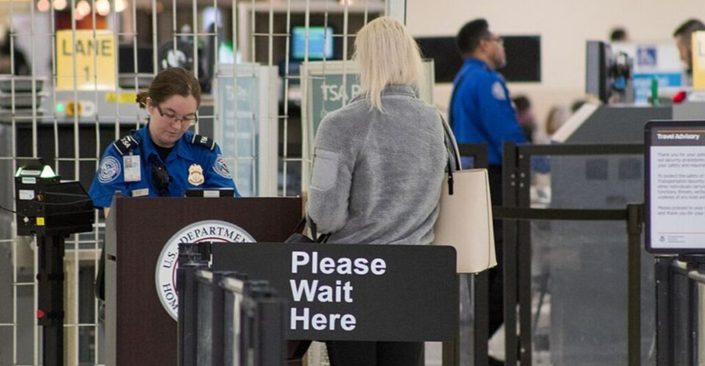 USA’s TSA: Flyers Without REAL ID Face $45 Confirm.ID Fee Starting 2026