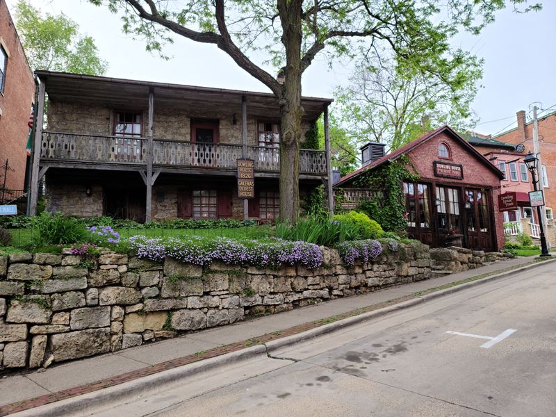 Dowling House and Early Galena Trade