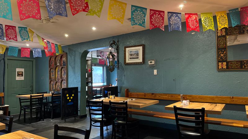 Avila's Mexican Restaurant (Maple Ave)