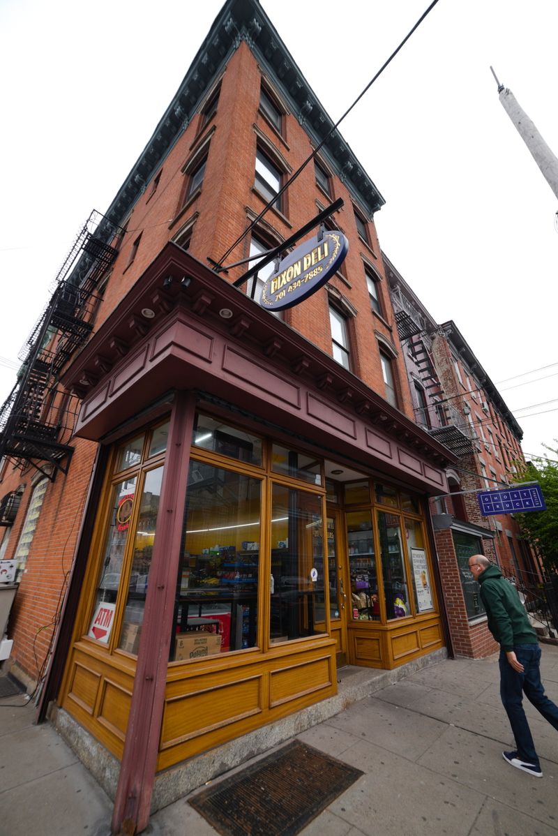 Dixon Deli – Jersey City
