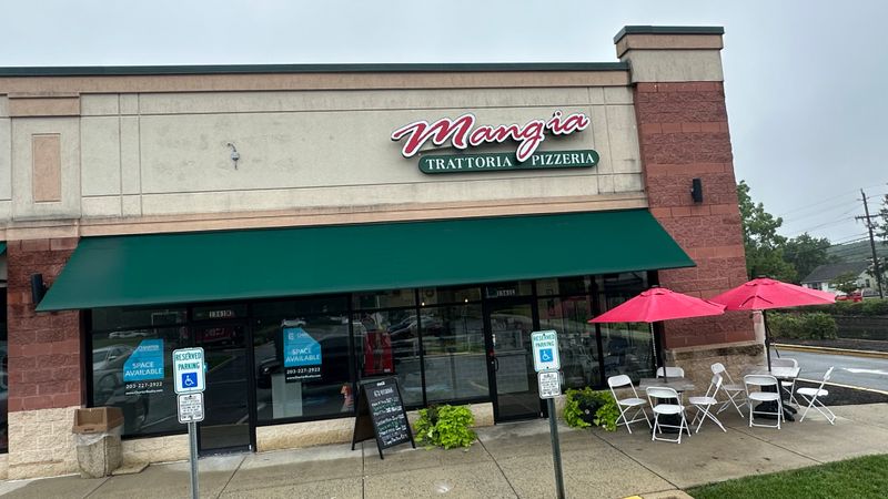 Bella Trattoria's Cousin in Spirit: Mangia Trattoria Pizzeria, Delran