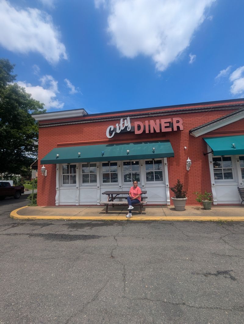 Neighborhood Comfort Diners, Across Virginia