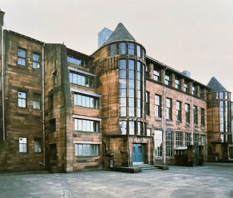 Explore Glasgow’s Art & Music Scene