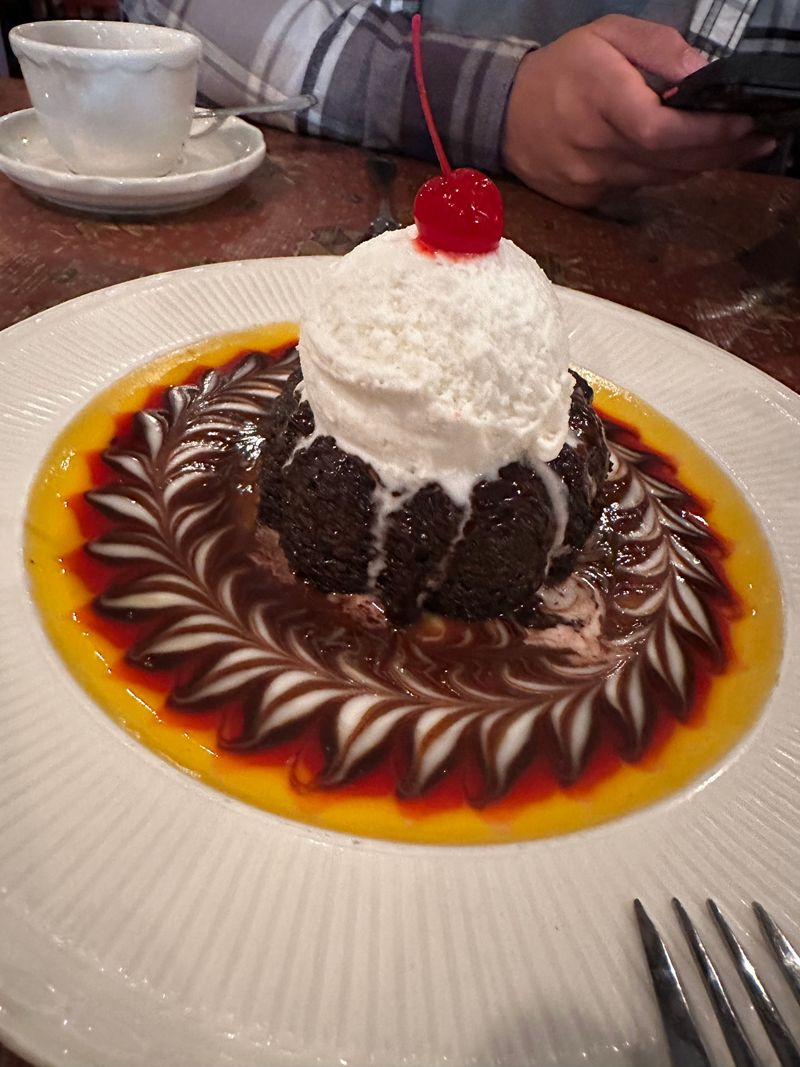 White Elephant Restaurant - Huntingdon Valley