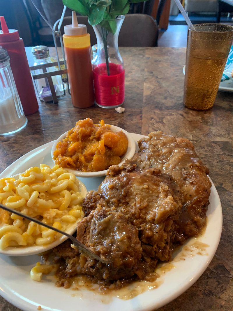 Evelyn’s Soul Food — Wilmington, DE