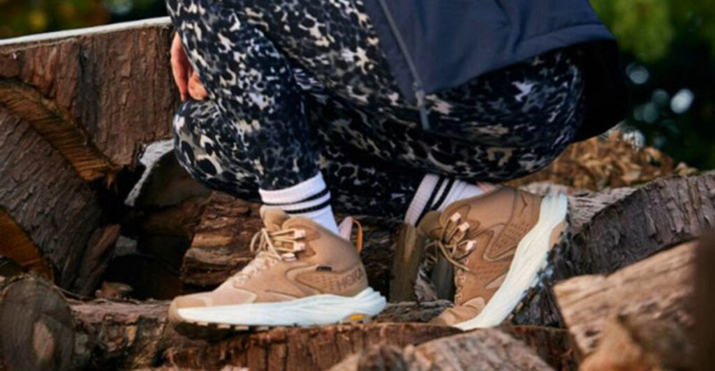 We Tried On Cloud Waterproof vs Hoka GTX – These 6 Stood Out