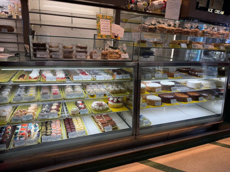 Roeser's Bakery – Humboldt Park, Chicago