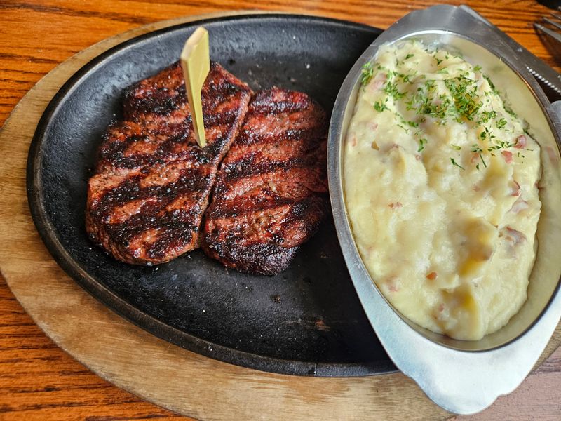 Chop Steak Comfort Plate