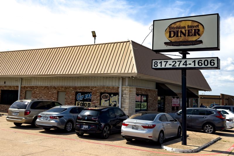 Division Street Diner — Arlington, TX