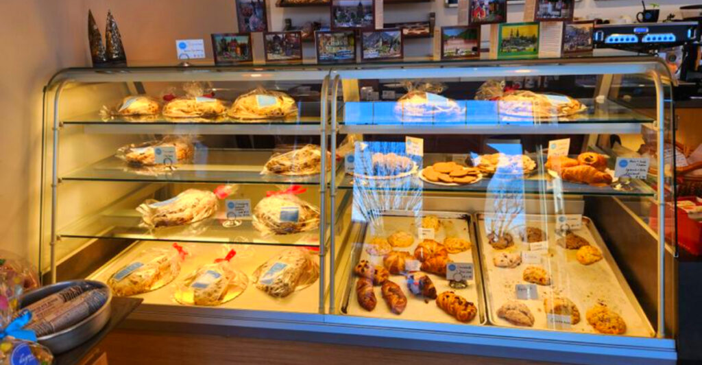 Where to Find Christmas Danish and Cider in Connecticut This Week