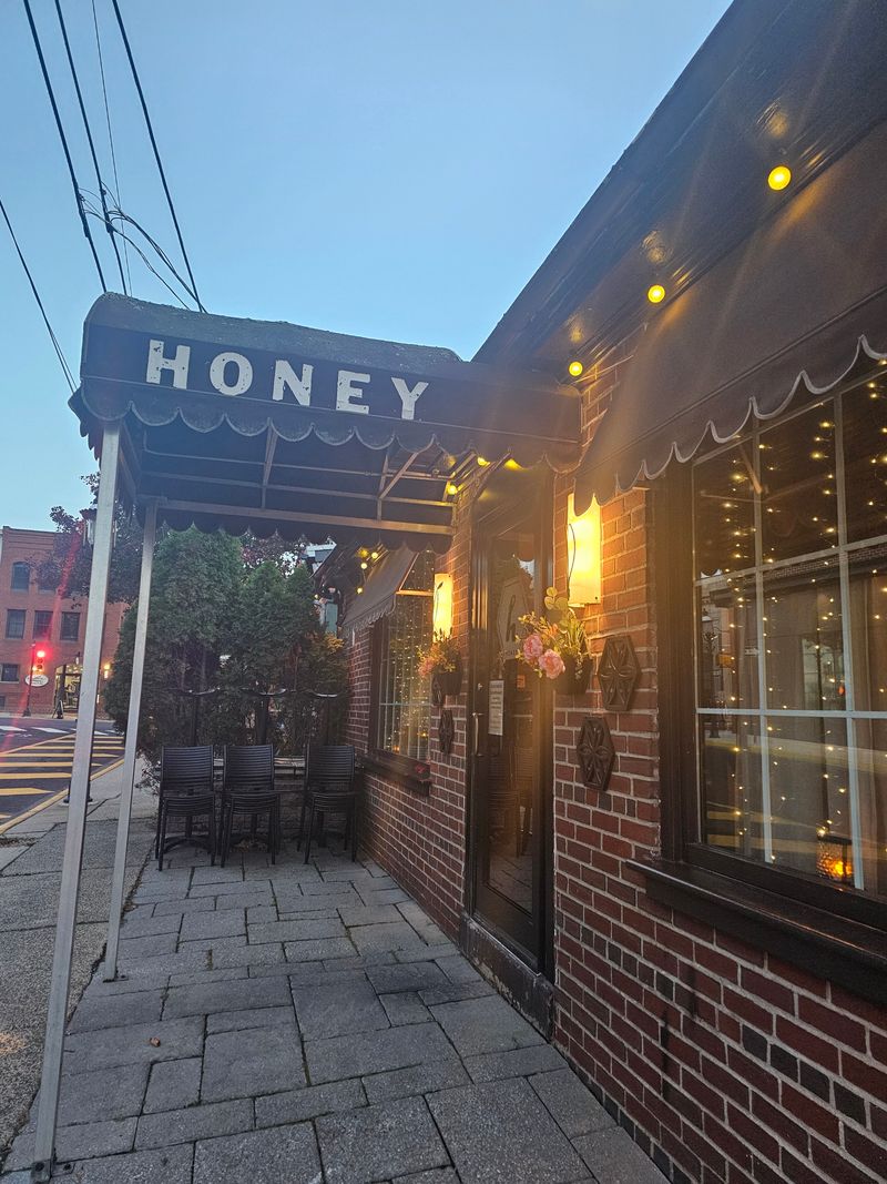 Honey Restaurant - Doylestown